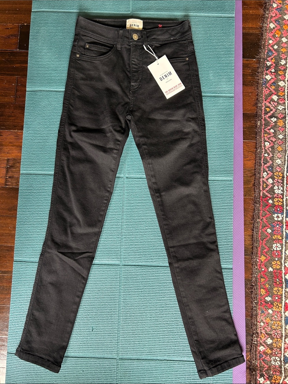 Sezane slim parfait organic jeans in tall, black. 26